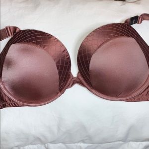 Victoria’s Secret bra
